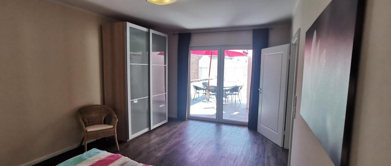 Ferienwohnung City Езенс Екстериор снимка